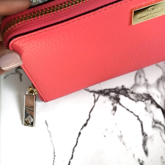 Kate Spade Highland Place Neda Zip Around Wallet - Picture 5 of 8